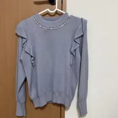 薄紫フリルニットセーターとニットスカートコーデ