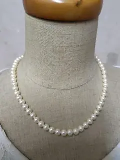 貝パールネックレス ホワイト系　silverのサムネイル