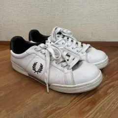 FRED PERRY スニーカー ホワイトのサムネイル
