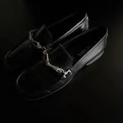PRADA ブラック ローファー 金属チェーン