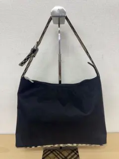 バーバリーロンドン　ブルーレーベル　ワンショルダーナイロンバッグ　ブラック