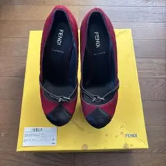 FENDI ハイヒール ハラコ 赤　黒のサムネイル