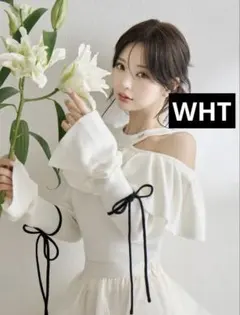 最終値下げ！ Darich ベルスリーブフリルニットトップス WHT