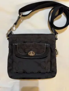 コーチ　COACH ショルダーバッグ　シグネチャー
