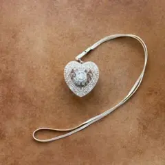 ハート型クリスタルペンダント LED付き