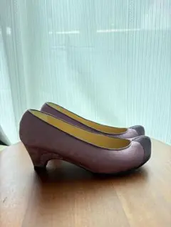 【超美品】韓国　コッシン　25サイズ