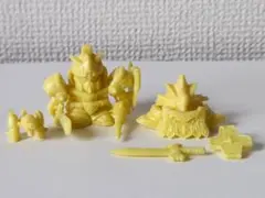 ガン消し ハイグレード 騎士ガンダム + 三種の神器セット（霞の鎧に汚れあり） ガン消し ハイグレード 騎士ガンダム + 三種の神器セット（霞の
