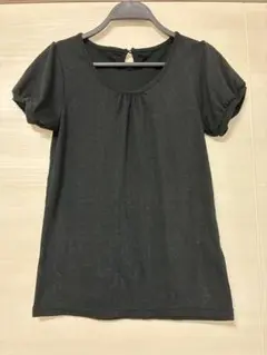 [お値下げしました]銀座伊勢由 グリッター黒パフスリーブトップス L