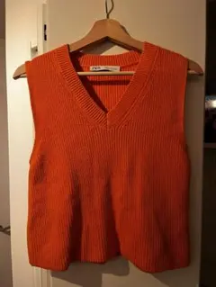ZARA ノースリーブリブニット