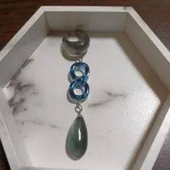 イヤーカフ (片耳　リング&水滴形チャーム)