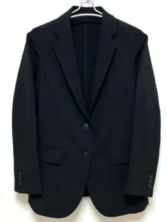 97【美品】 ユニクロ 感動ジャケット（スッキリフィット） ブラック M