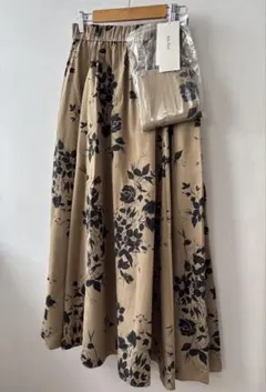 《新品タグ付き》ミラオーウェン リボンベルト付ウエストゴムギャザースカート