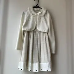 BeBe ワンピース　130㎝のサムネイル