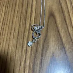 値下げ終了間近‼️シルバー、ハートと花のネックレス