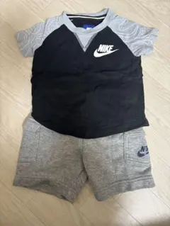 NIKE Tシャツとショートパンツセット 2T