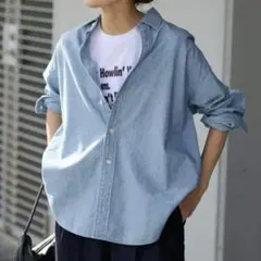 25SS 美品　完売品　FRAMEWORKタンガリーシャツ　デニム　ゆったりのサムネイル