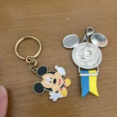 ミッキーマウス キーホルダー 2点セット