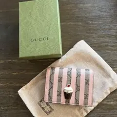 希少♡グッチ 二つ折り財布 アイス スイーツモチーフ パステルピンク ウォレットのサムネイル