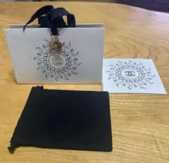 CHANEL ホリデー限定チャーム 巾着 メッセージカード