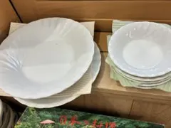 未使用⭐︎白磁 プレートセット 渦巻き模様 昭和レトロのサムネイル