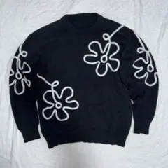 花柄刺繍の黒ニットセーター メンズ　Mサイズ