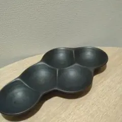 黒い器
