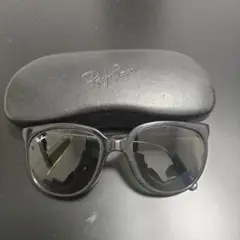 Ray-Ban ブラックサングラス ケース付き