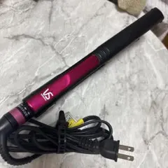 【数回使用のみ】VS ストレートヘアアイロン ピンク/ブラック