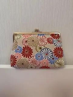 花柄がま口ポーチ