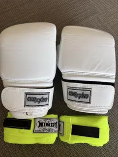 CLUB BOXING ボクシンググローブ Lサイズ 白　バンテージ付き