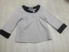 美品ナチュラルビューティーベイシック　上品ノーカラージャケットSサイズ