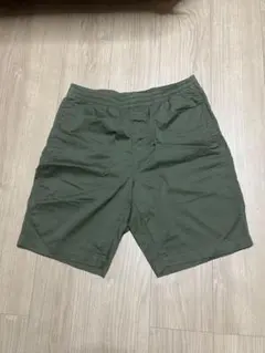 UNIQLO ショートパンツ カーキ Mサイズのサムネイル