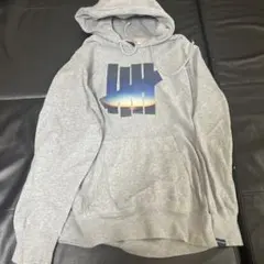 APPLEBUM UNDEFEATED グレー M パーカーのサムネイル