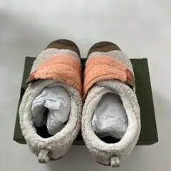 あおい様専用 KEEN フリーススニーカー オフホワイト/オレンジ　　22.5