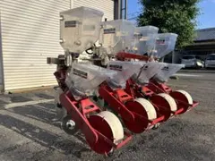 宮崎　アグリテクノ矢崎 施肥　播種機 クリーンシーダ 4条 4連　種まき機　肥料 宮崎 アグリテクノ矢崎 施肥 播種機 クリーンシーダ 4条 4連 種まき機