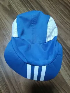 adidas キッズ　メッシュキャップ