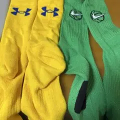 Under Armour イエローソックスとNike グリーンソックス