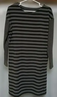 ユニクロ　 ヒートテック　極暖エクストラウォーム ボーダー柄ワンピース　S