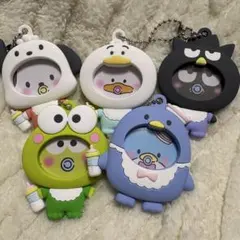 サンリオ フォトバッジ付きマスコット はぴだんぶい(ハンギョドンなし)