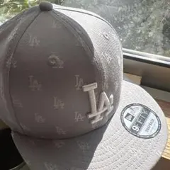 グレー キャップ