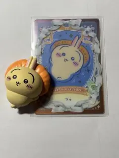 ちいかわ　うさぎカードとマスコット