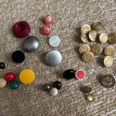 ボタンセット 約30個 色とデザイン多様