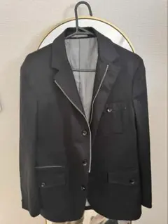 黒 テーラードジャケット