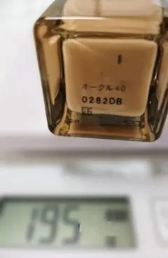 クレドポーボーテ タンフリュイドエクラ ナチュレル オークル40のサムネイル