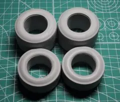 1/12 F1タイヤ レジン製 ウイリアムズ、マクラーレン等(タミヤ）に3台分 1/12 F1用タイヤ キャスト製 ウィリアムズ、 マクラーレン等に（タミヤ