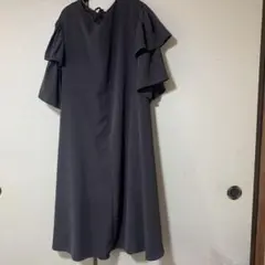 フレア袖 ロングワンピース グレーのサムネイル