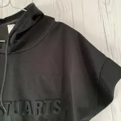 #パーカー　#フード　#韓国　#黒　#ブラック　#未使用　#半袖　#エンボス加工