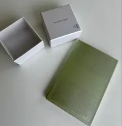 Van Cleef & Arpels ギフトボックス　冊子
