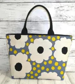 ハンドメイドトートバッグ　お散歩バッグ　サブバッグ　北欧　花柄