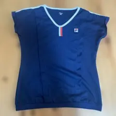 FILA ネイビー Vネック Tシャツ